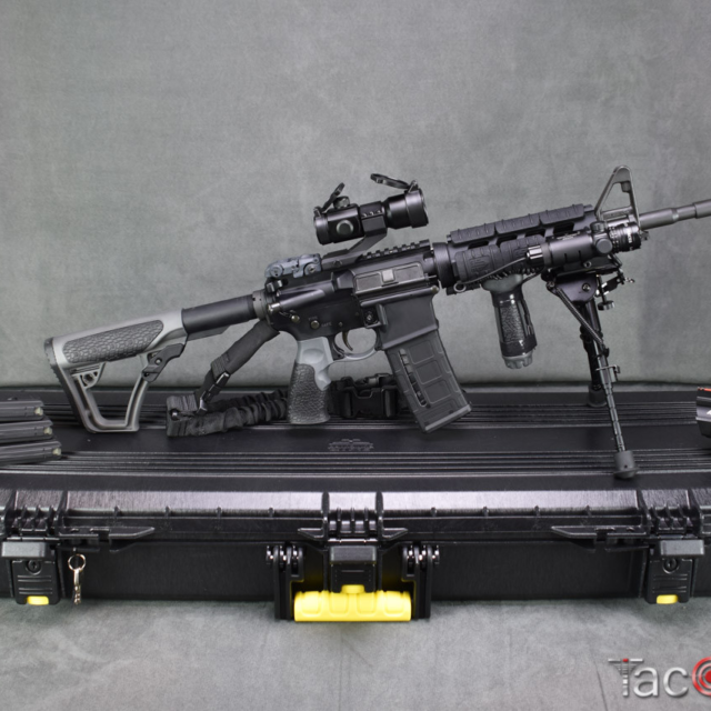Colt LE6920 OEM1 SuperKit with Daniel Defense Furniture AR-15 .223/5.56mm