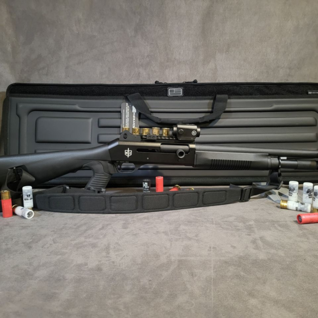 MAC 1014 Pistol Grip Semi-Auto Shotgun